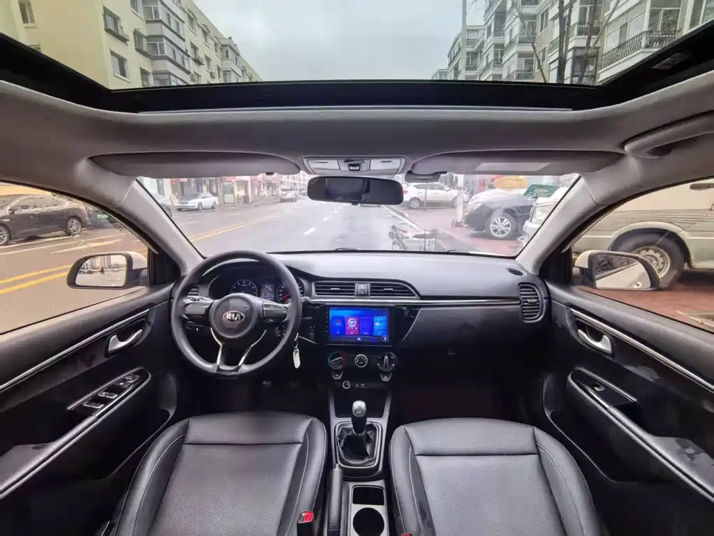 Kia K2 2017 Sedan 1.4L MT 15th Anniversary Special Edition GLS купить на сайте DeffCars