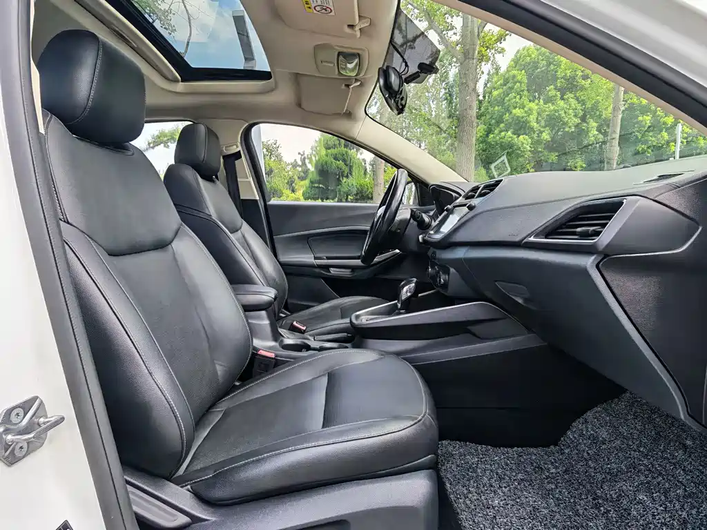 Escort 2017 facelift 1.5L automatic comfort model купить на сайте DeffCars