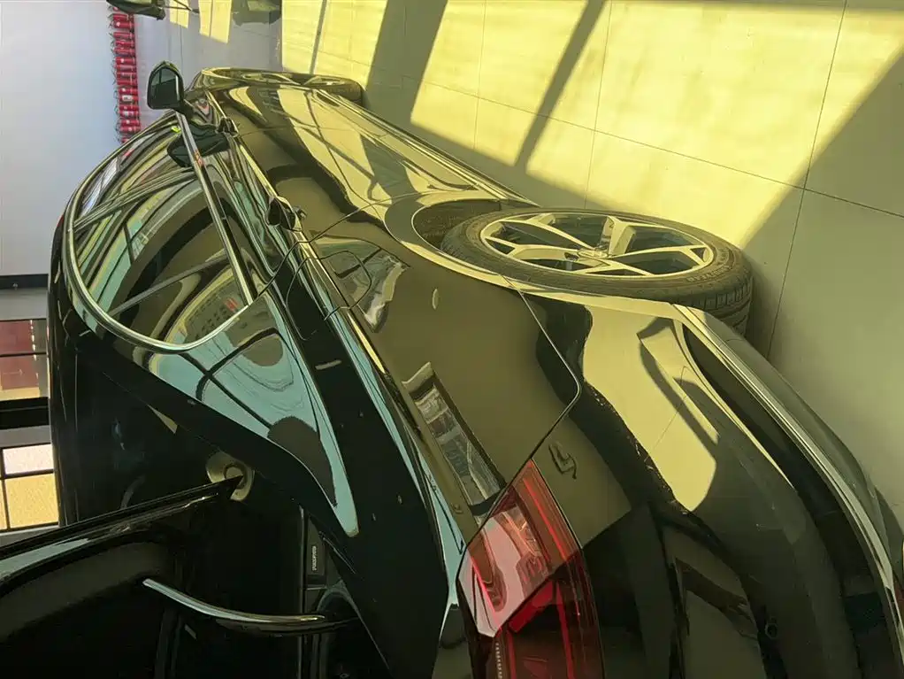 Magotan 2023 2 million commemorative edition 330TSI DSG leading model купить на сайте DeffCars