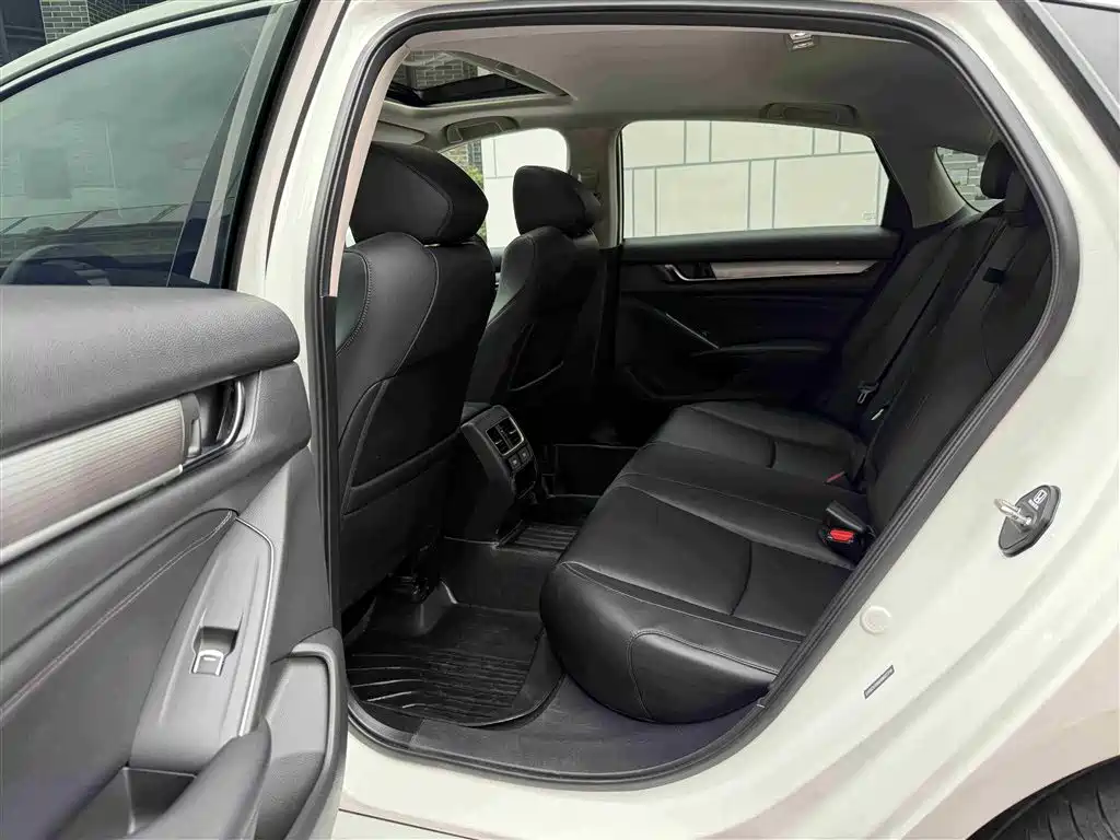 Accord 2022 260TURBO Deluxe Edition купить на сайте DeffCars
