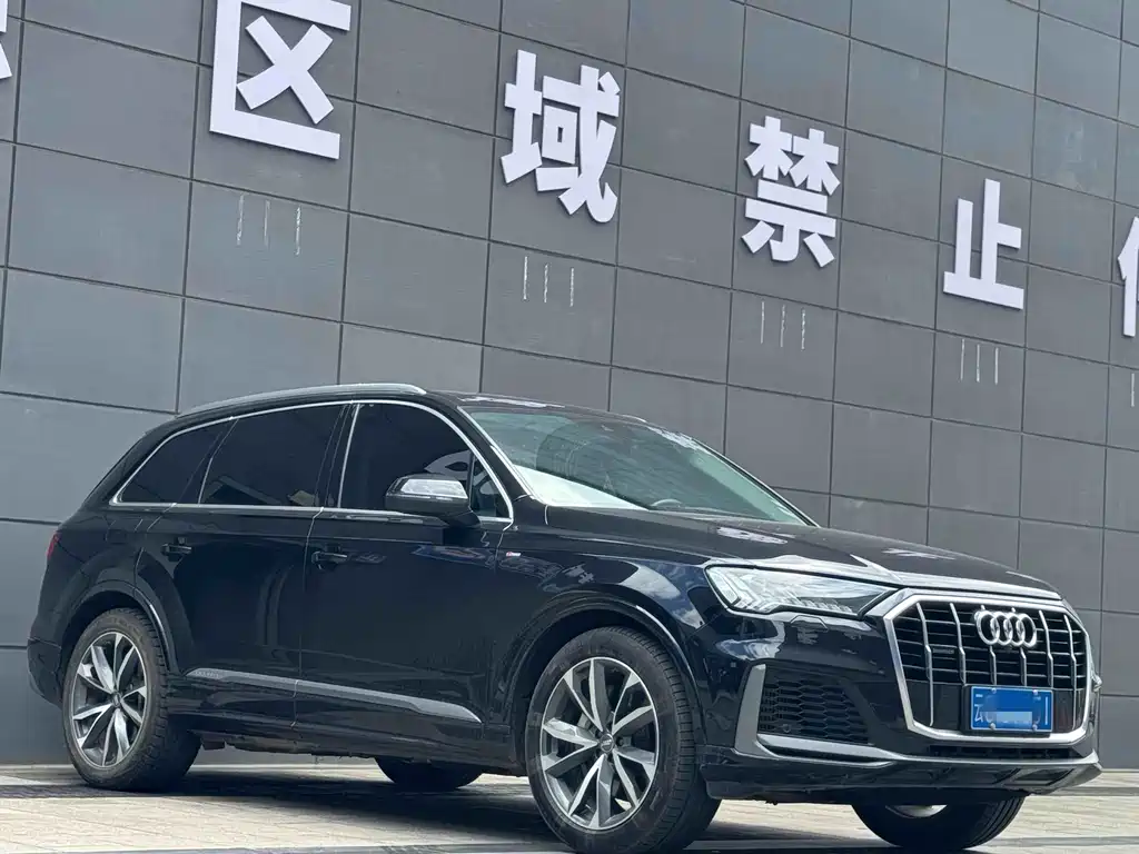 Audi Q7 2020 55 TFSI quattro S line sports купить на сайте DeffCars
