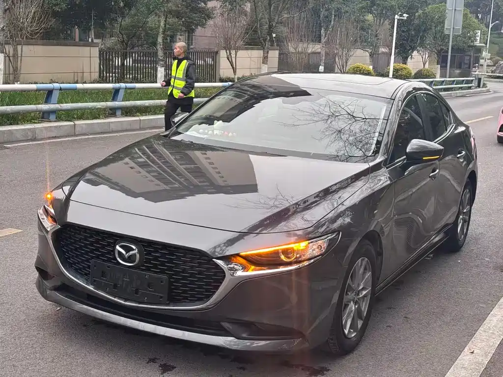 Mazda3 Angkesela 2021 1.5L automatic version купить на сайте DeffCars