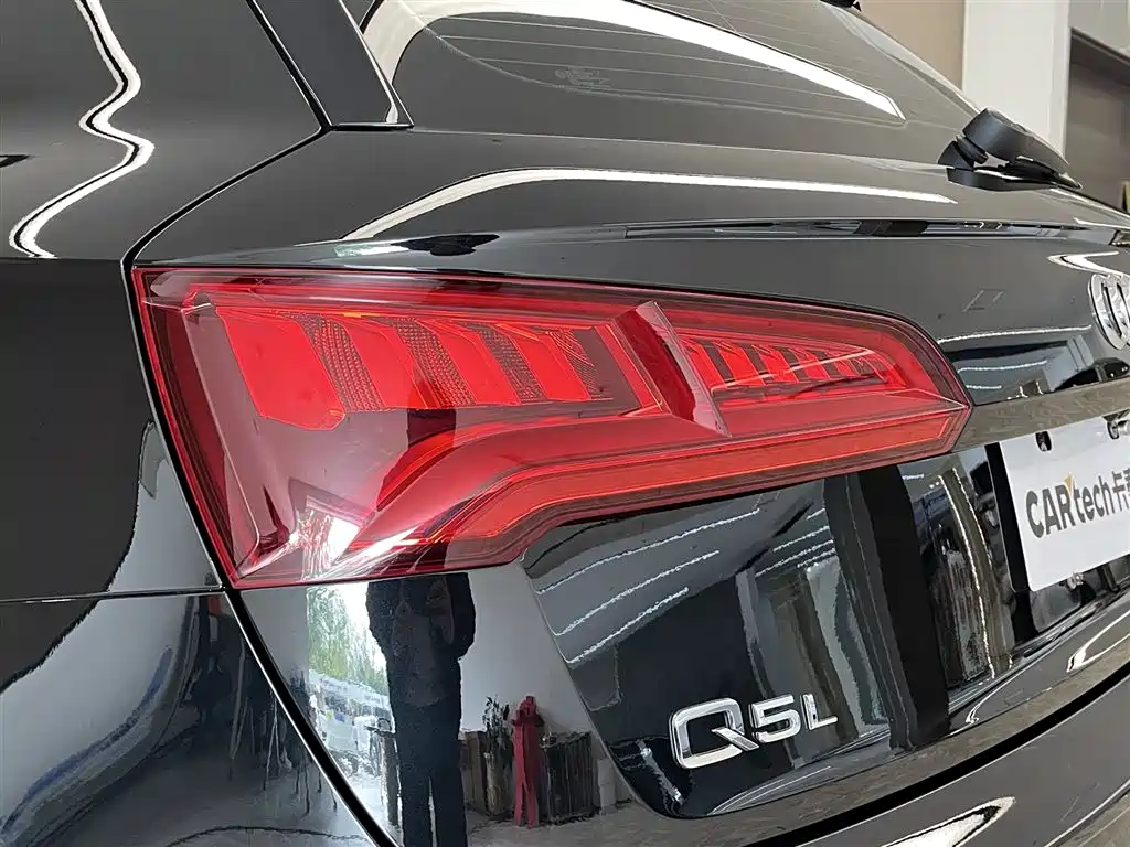 Audi Q5L 2020 45 TFSI exclusive and elegant model купить на сайте DeffCars