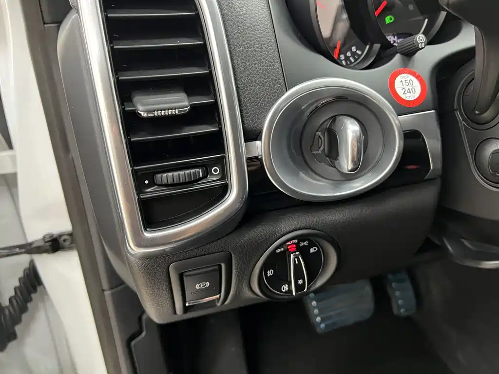 Cayenne 2016 Cayenne Platinum Edition 3.0T купить на сайте DeffCars
