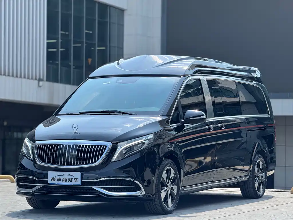 Mercedes-Benz V-Class 2022 V 260 L Long Wheelbase Luxury Edition купить на сайте DeffCars