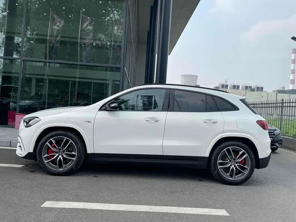 Mercedes-Benz GLA AMG 2024 AMG GLA 35 4MATIC купить на сайте DeffCars