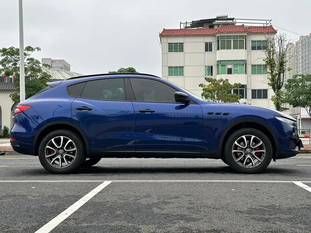 Levante 2019 3.0T Standard Edition National VI купить на сайте DeffCars