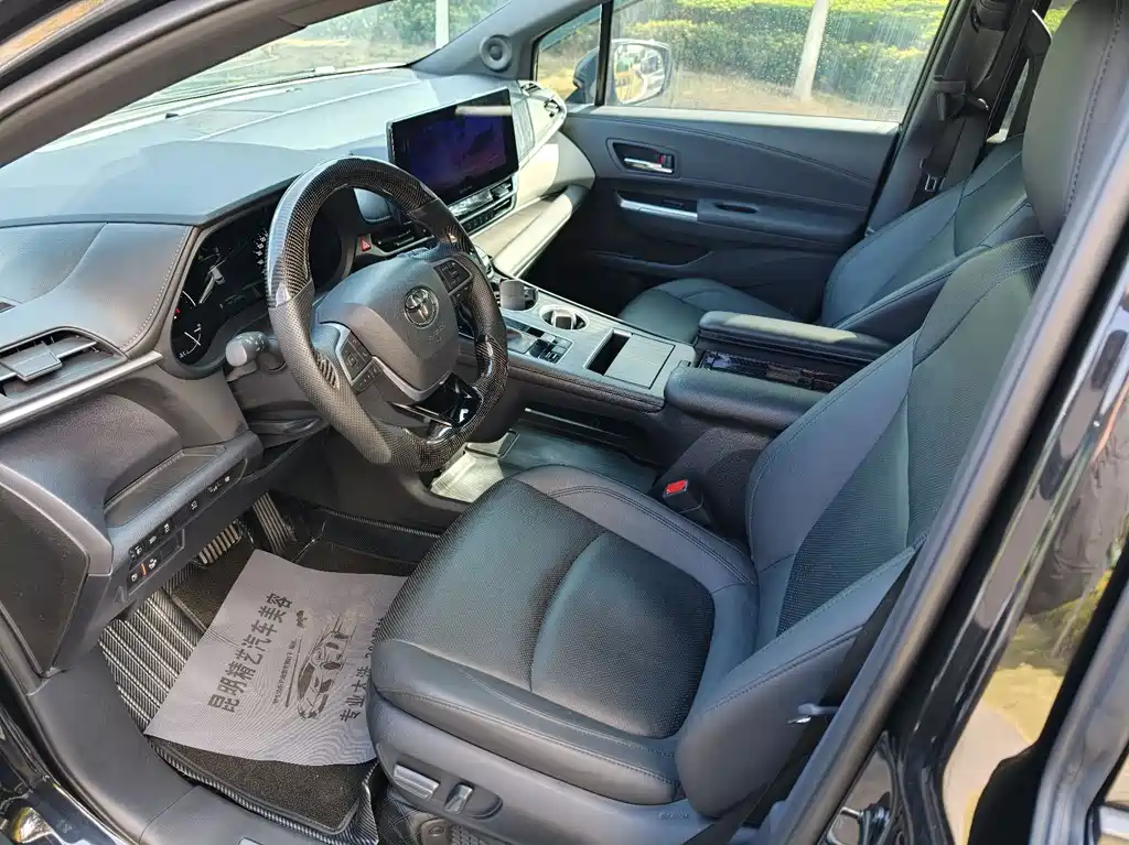Grevia 2023 2.5L Hybrid Monarch VIP Edition купить на сайте DeffCars