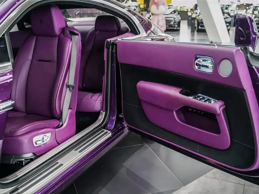 Phantom 2018 6.6T standard model купить на сайте DeffCars