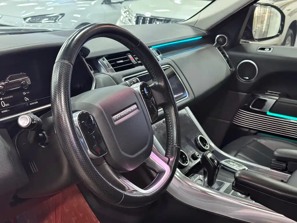 Range Rover Sport New Energy 2022 P400e SE купить на сайте DeffCars