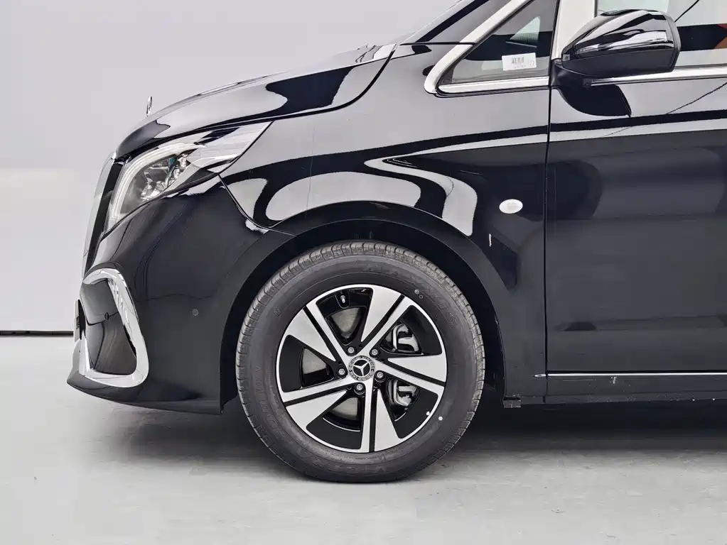 Vito 2024 2.0T Business Edition 7 seats купить на сайте DeffCars