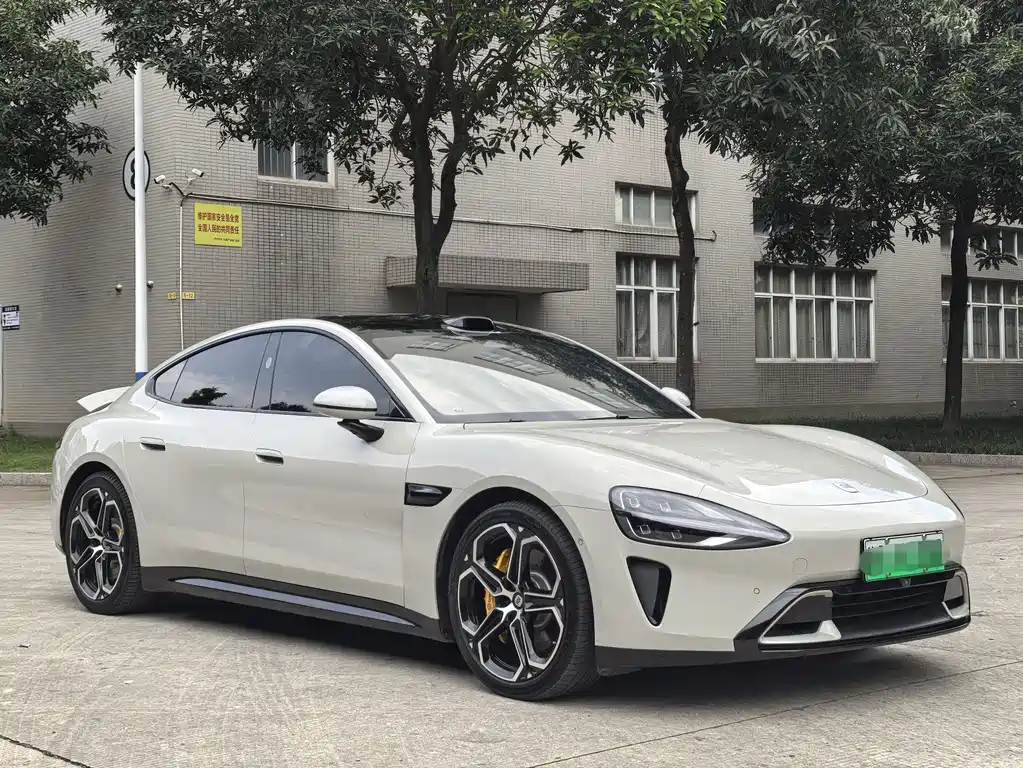 Xiaomi SU7 2024, four-wheel drive, ultra-long battery life, high-end smart driving Max version купить на сайте DeffCars