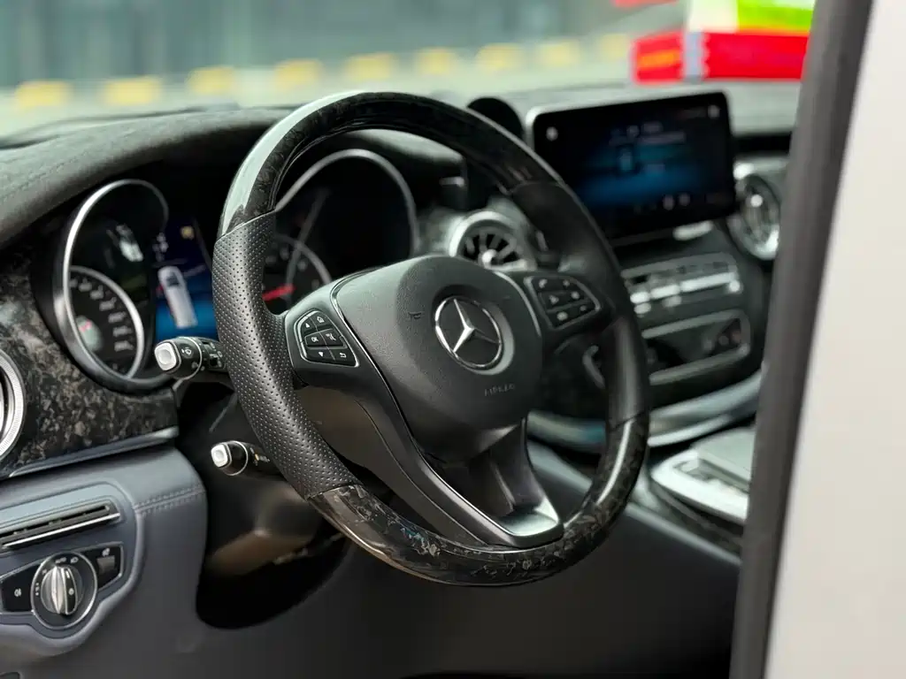 Mercedes-Benz V-Class 2022 V 260 Pilot Edition купить на сайте DeffCars