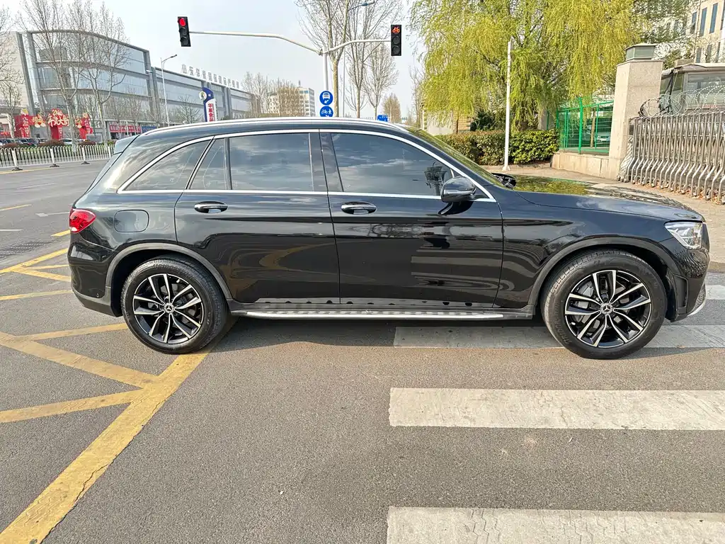 Mercedes-Benz GLC 2022 facelift 2 GLC 260 L 4MATIC luxury model купить на сайте DeffCars