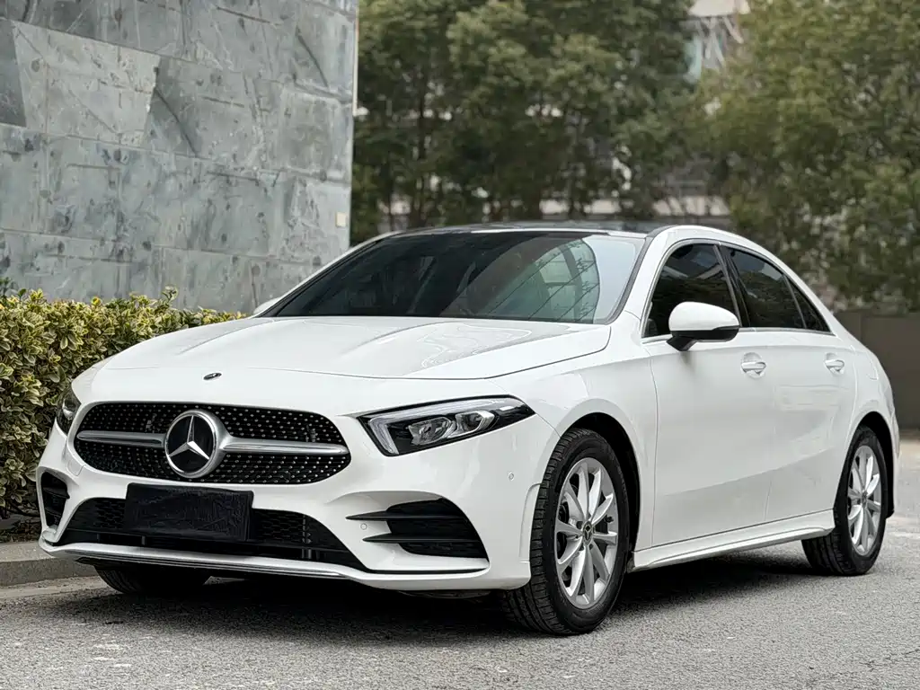 Mercedes-Benz A-Class 2021 A 200 L Sports Sedan Fashionable купить на сайте DeffCars