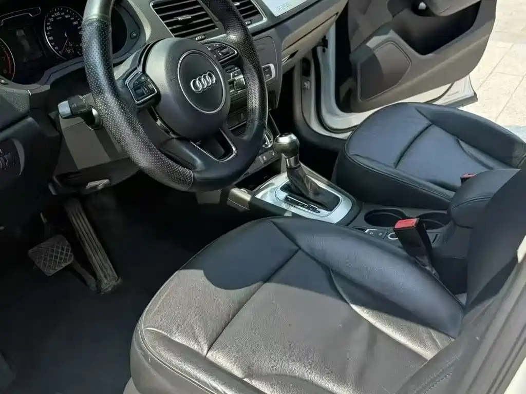 Audi Q3 2015 35 TFSI quattro technology купить на сайте DeffCars
