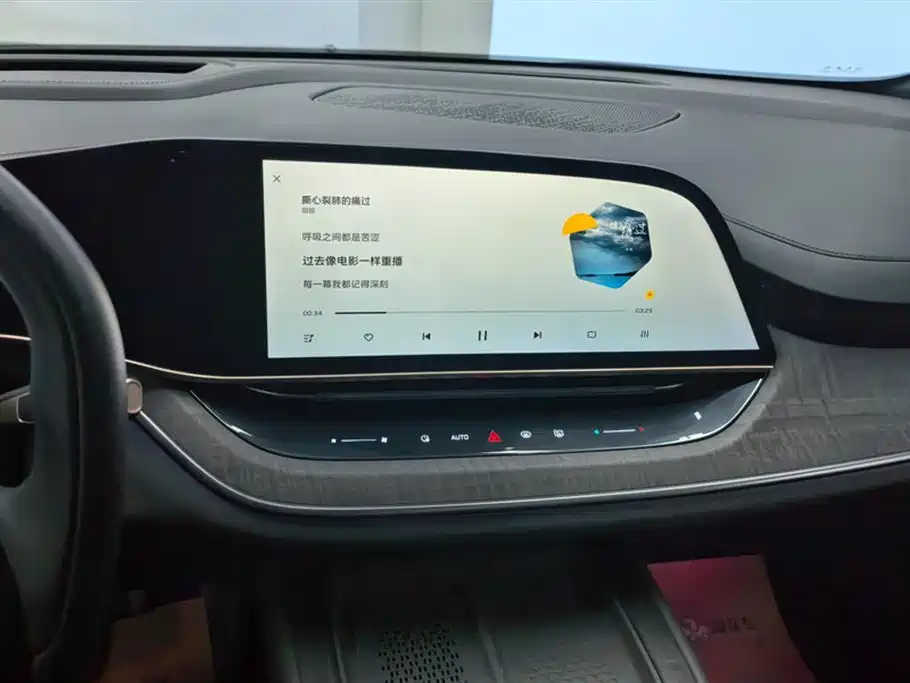 Hongqi Tiangong 08 2025 680 Ultra four-wheel drive version купить на сайте DeffCars