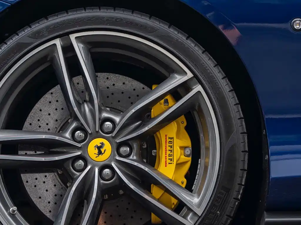 Roma 2020 3.9T V8 купить на сайте DeffCars