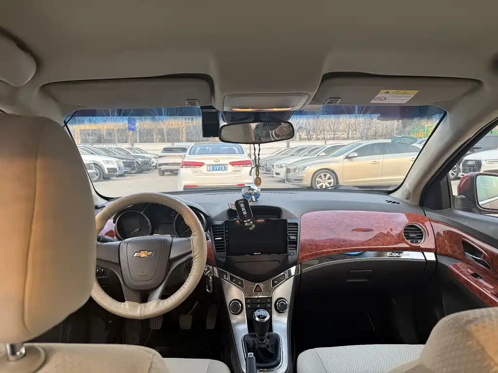 Cruze 2015 1.5L Classic SL MT купить на сайте DeffCars