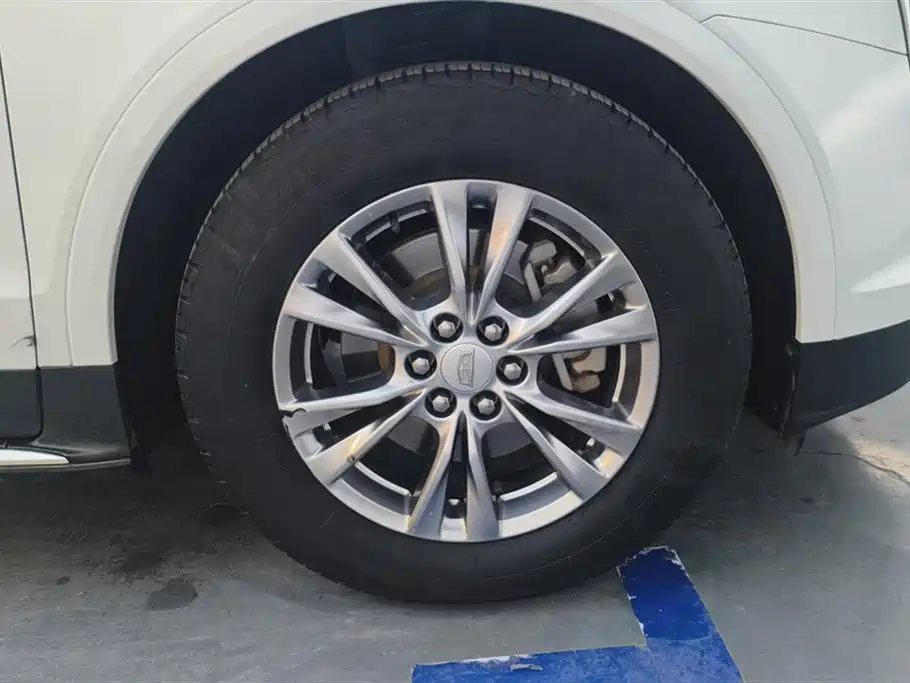 Cadillac XT5 2020 28T luxury model купить на сайте DeffCars