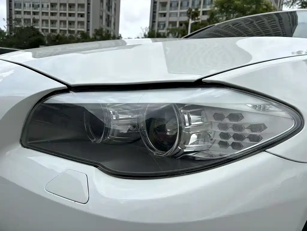 BMW 5 Series 2013 525Li Luxury Model купить на сайте DeffCars
