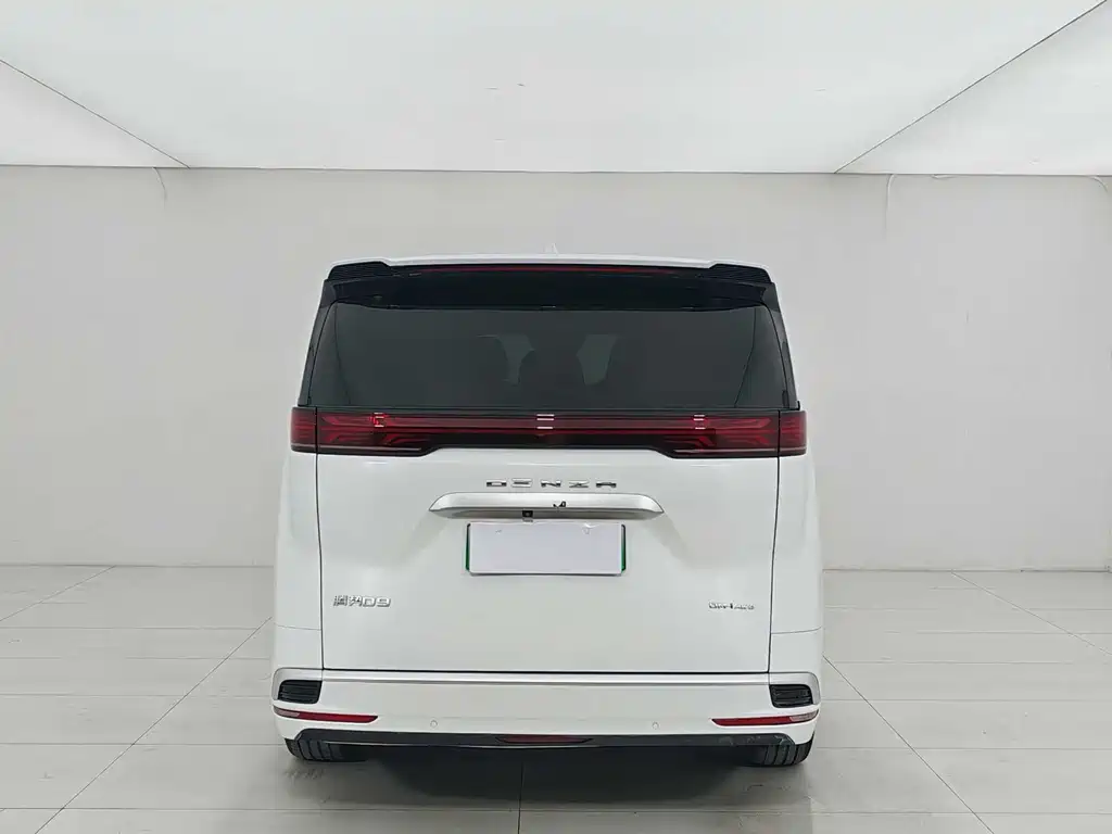 Denza D9 2022 DM-i 970 four-wheel drive premium model купить на сайте DeffCars