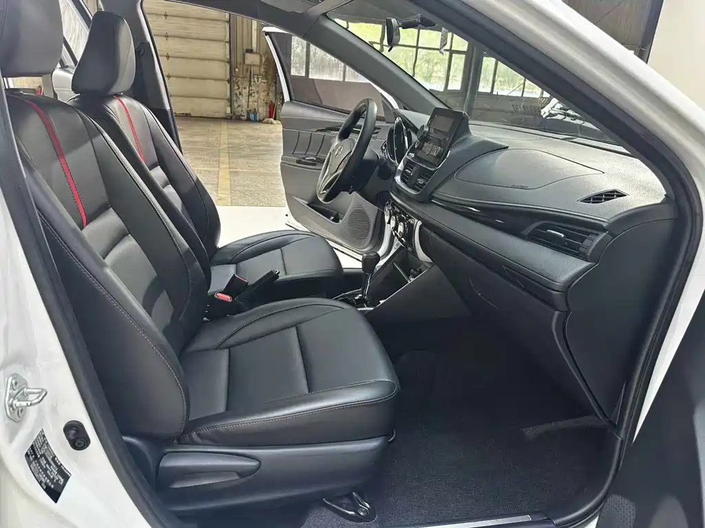 Yaris L Zhixuan 2022 Dazzling X 1.5L CVT Deluxe Plus Edition купить на сайте DeffCars