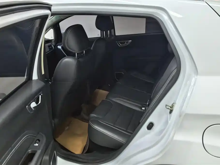 Vision X3 2017 1.5L manual premium model купить на сайте DeffCars
