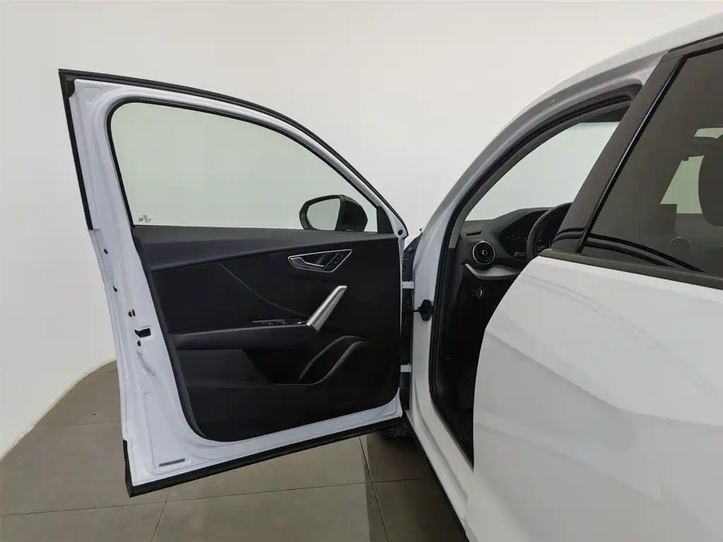Audi Q2L 2020 35 TFSI aggressive and dynamic model купить на сайте DeffCars