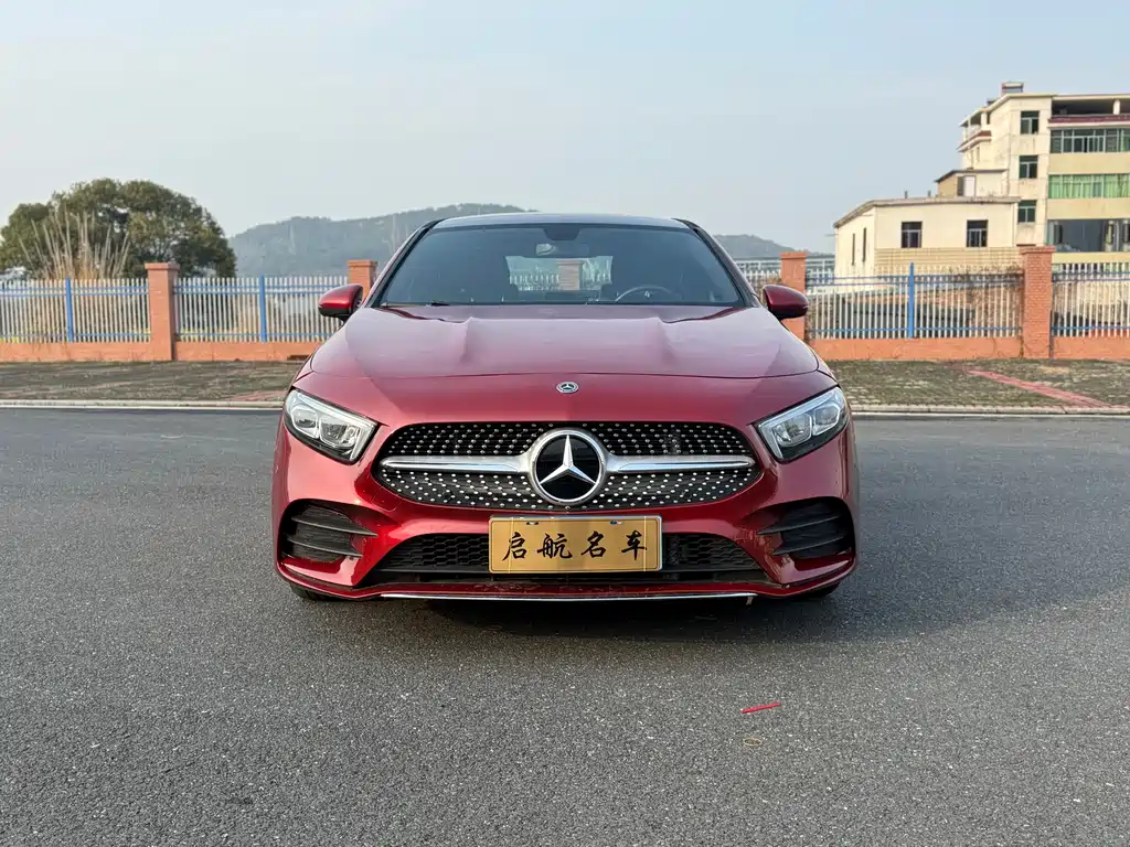 Mercedes-Benz A-Class 2019 A 200 L Sports Sedan купить на сайте DeffCars