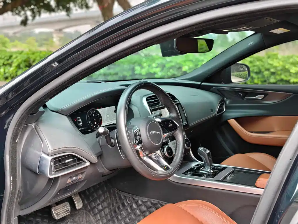 Jaguar XEL 2023 2.0T 250PS R-DYNAMIC S Advanced Sports Edition купить на сайте DeffCars
