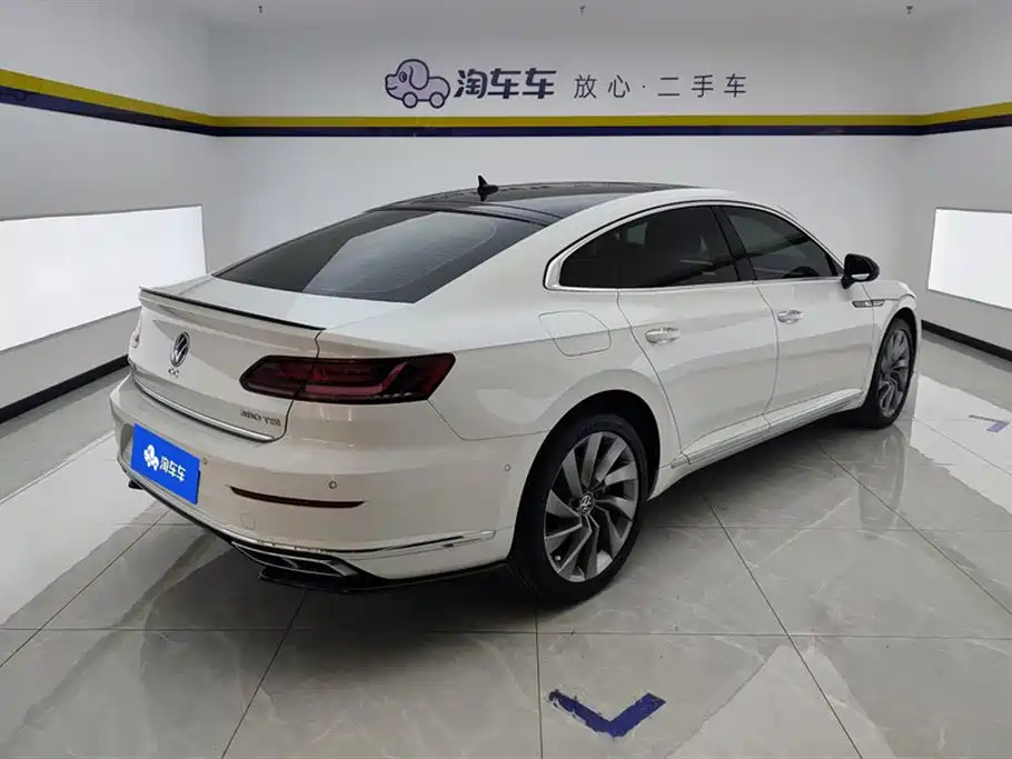 FAW-Volkswagen CC 2023 380TSI eye-catching version купить на сайте DeffCars