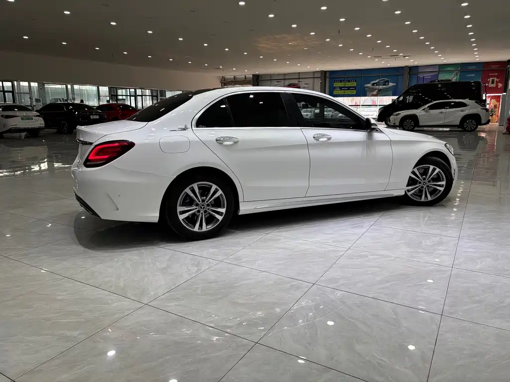 Mercedes-Benz C-Class 2021 C 200 L Fashionable Sports Edition купить на сайте DeffCars