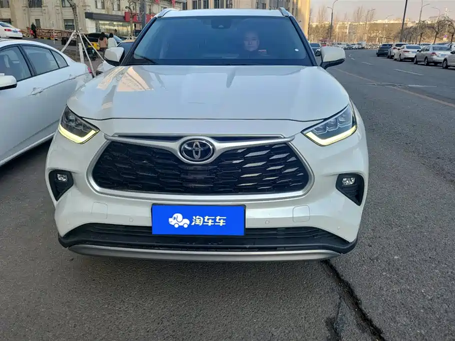 Highlander 2024 2.5L intelligent electric hybrid dual-engine four-wheel drive premium version 7 seats купить на сайте DeffCars