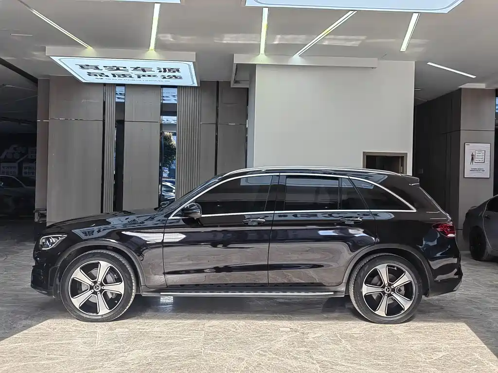 Mercedes-Benz GLC 2022 facelift GLC 300 L 4MATIC dynamic купить на сайте DeffCars