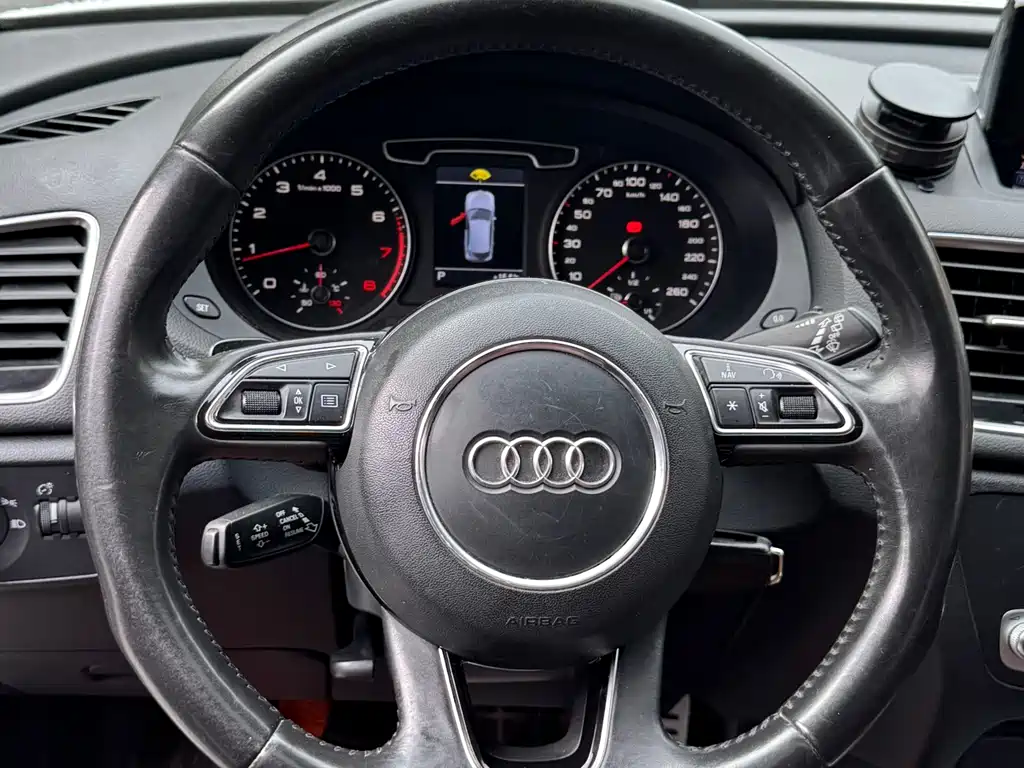 Audi Q3 2013 40 TFSI quattro luxury model купить на сайте DeffCars