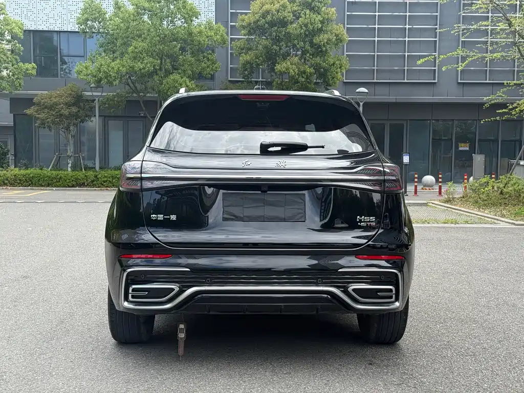 Hongqi HS5 2023 2.0T Qixiang Pro version купить на сайте DeffCars