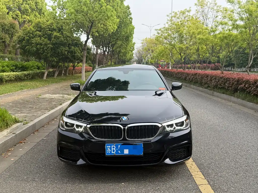BMW 5 Series 2020 525Li M Sports Package купить на сайте DeffCars