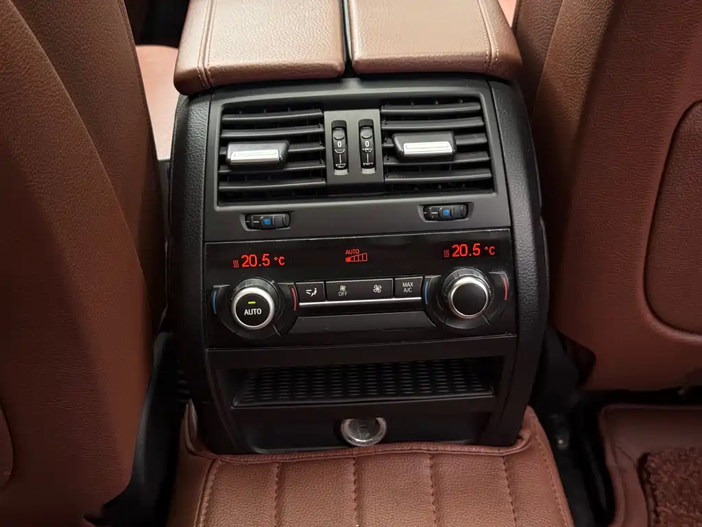 BMW 5 Series 2017 528Li xDrive leading model купить на сайте DeffCars