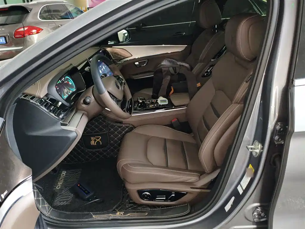 Han 2020 DM four-wheel drive performance version luxury model купить на сайте DeffCars