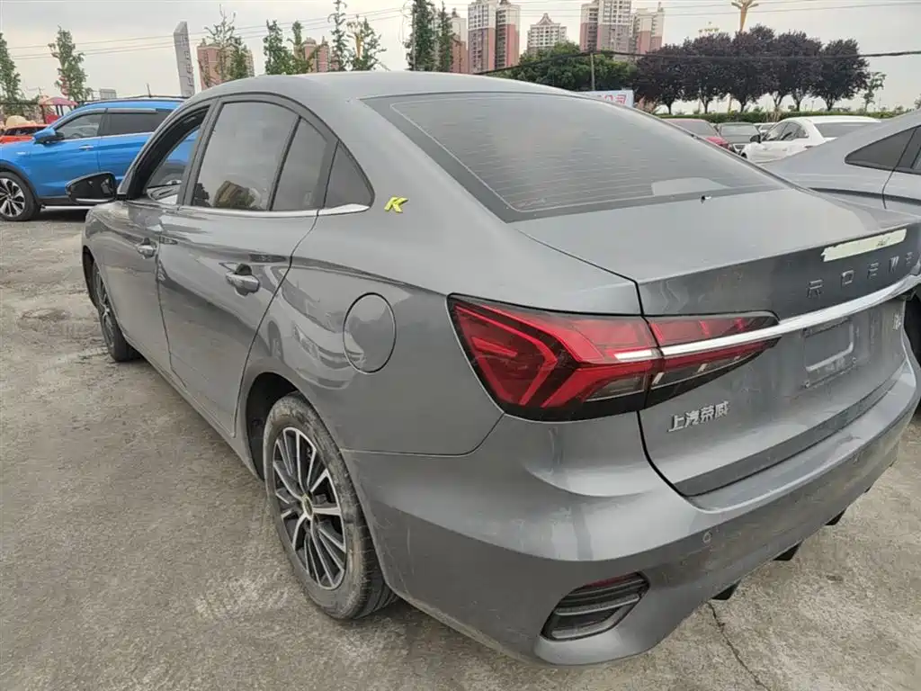 Roewe i5 2021 facelift 1.5L CVT diamond version купить на сайте DeffCars