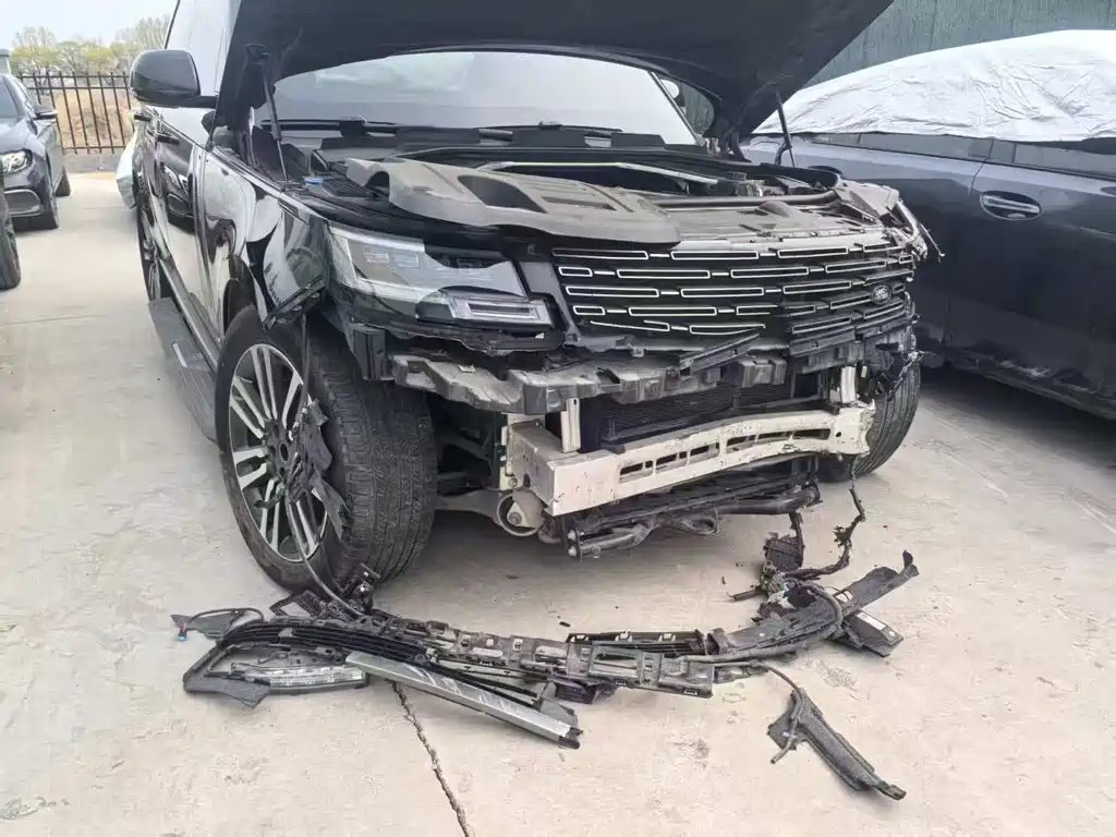 Range Rover 2023 3.0 L6 400PS Extended Edition купить на сайте DeffCars
