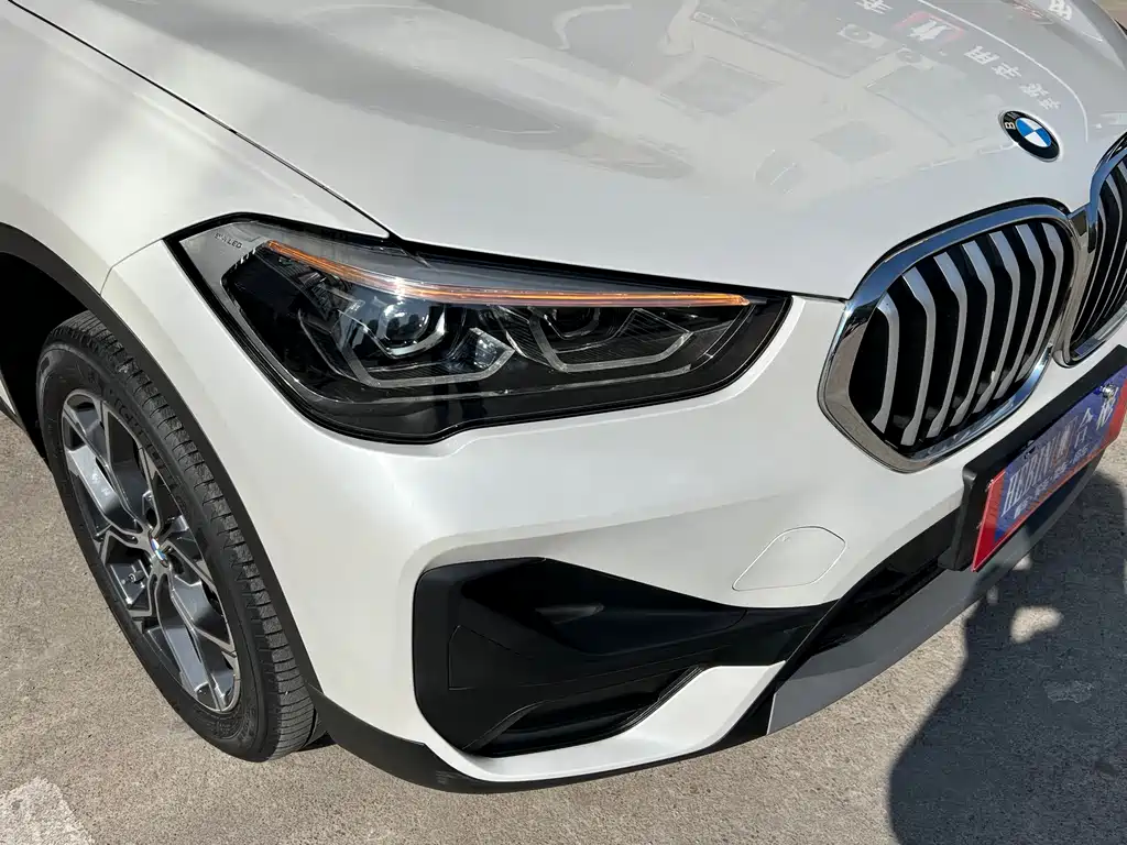 BMW X1 2021 sDrive25Li Leading Model купить на сайте DeffCars