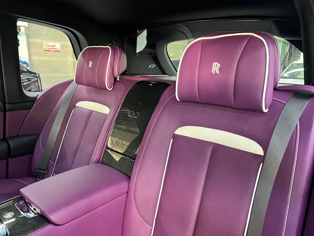 Cullinan 2024 Black Badge купить на сайте DeffCars