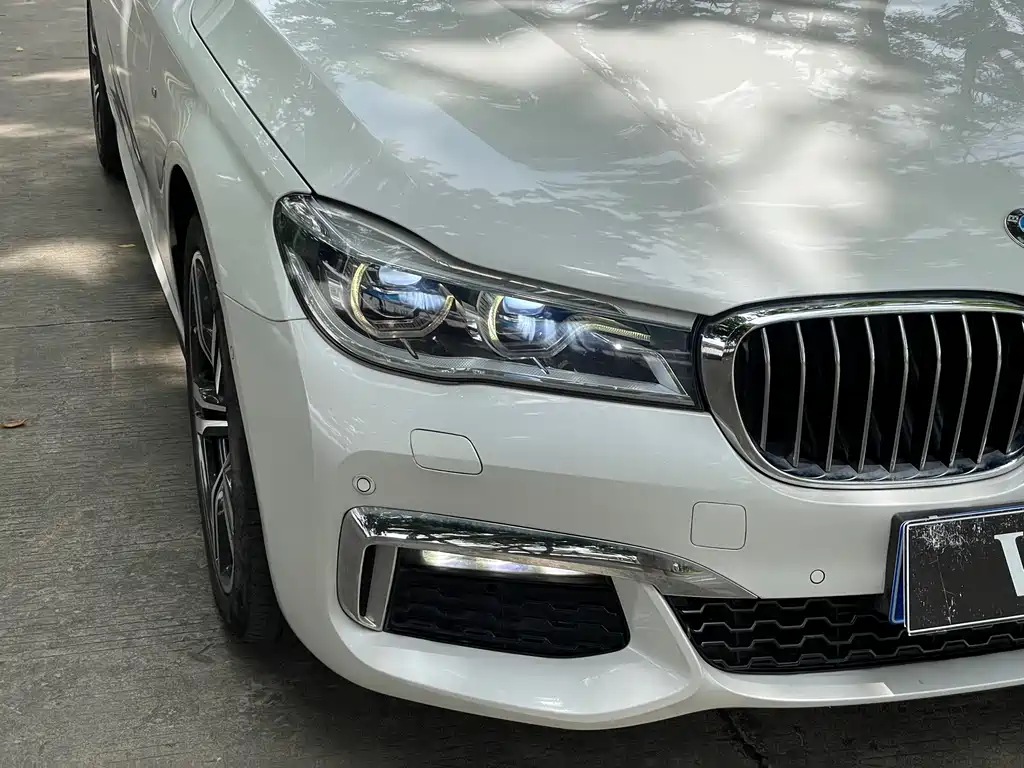 BMW 7 Series 2018 740Li xDrive Premium M Sport Kit купить на сайте DeffCars