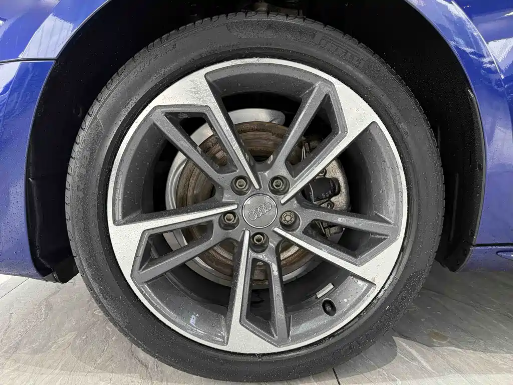 Audi A4L 2020 40 TFSI Fashionable and Dynamic купить на сайте DeffCars