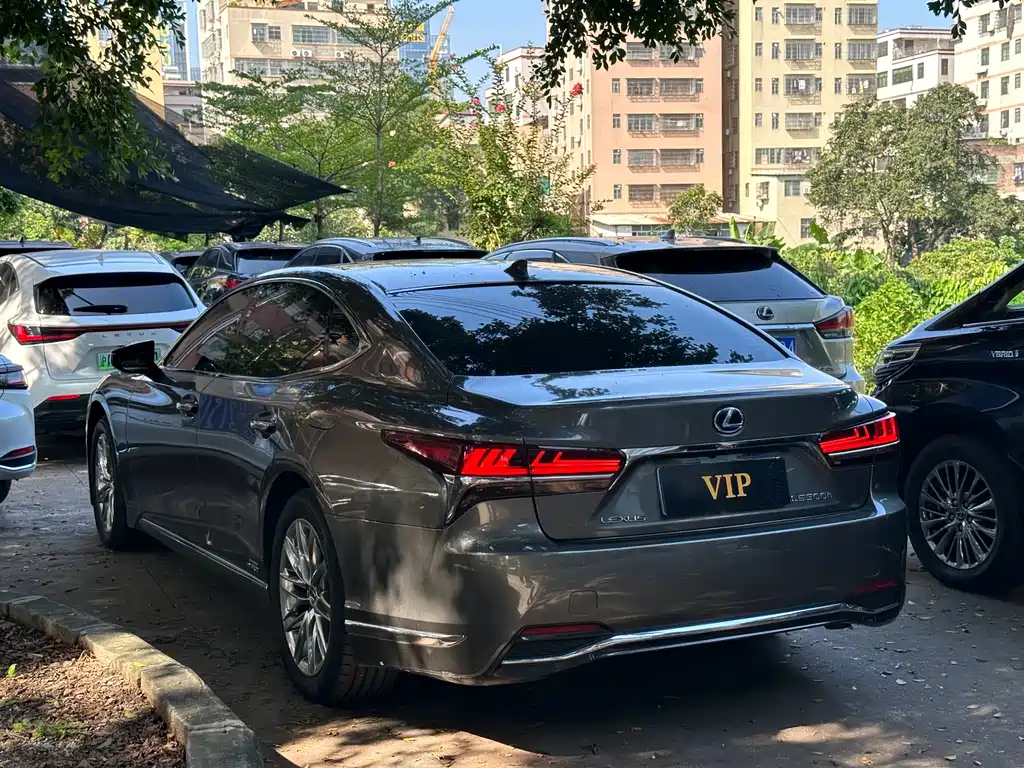 Lexus LS 2020 500h Deluxe Edition National VI купить на сайте DeffCars