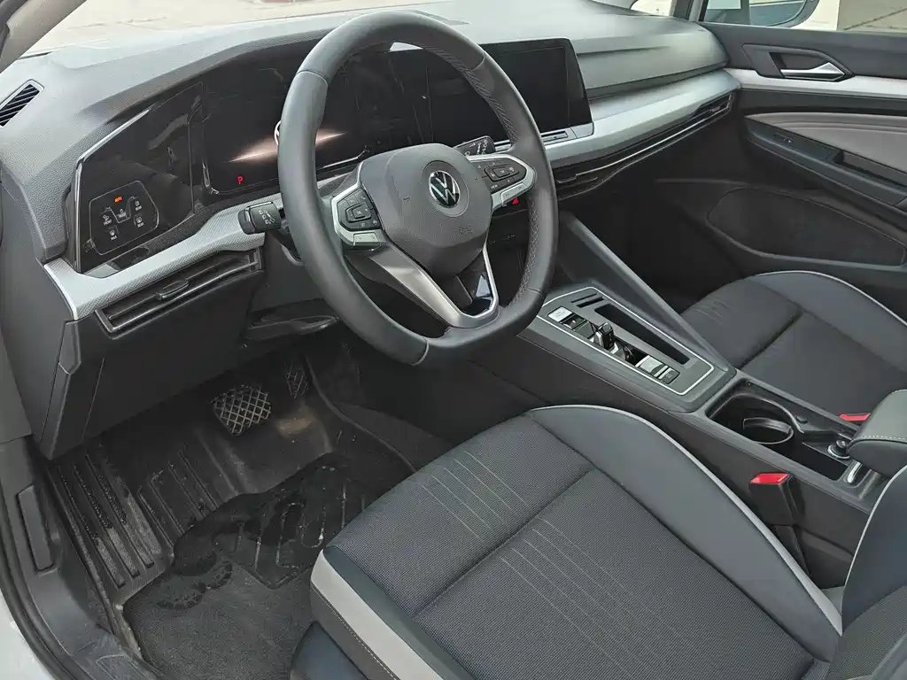 Golf 2024 280TSI DSG Pro Master Edition купить на сайте DeffCars