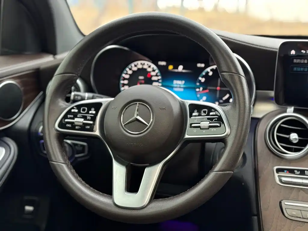 Mercedes-Benz GLC 2020 facelift GLC 300 L 4MATIC dynamic купить на сайте DeffCars
