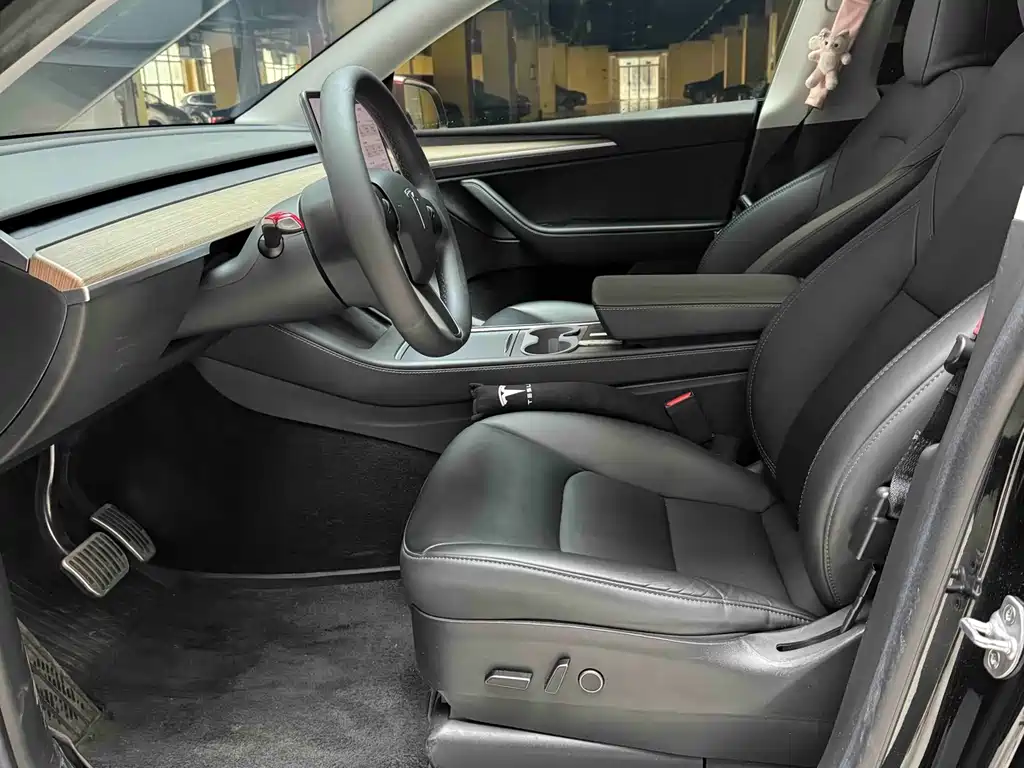 Model Y 2022 facelift rear-wheel drive version купить на сайте DeffCars